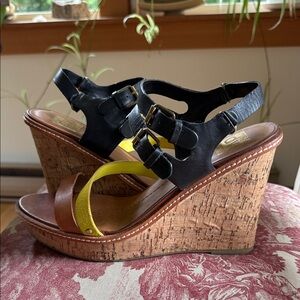 DV by Dolce Vita Black, Yellow, and Brown Wedges